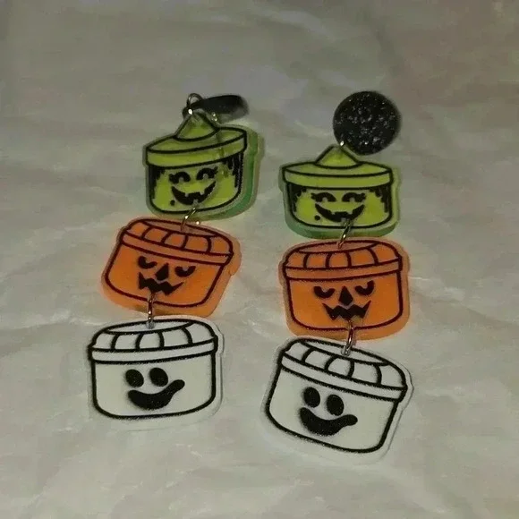 3/$15 New Boutique Halloween Trick or Treat Bucket Earrings - Picture 2 of 2